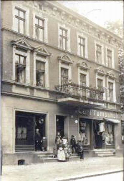 Miechowice - Miechowitz Geschftshaus Carl Tomschok 1914.JPG
