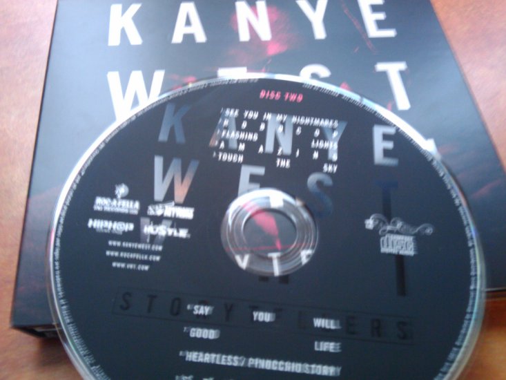 Kanye_West-VH1_Storytellers-2010-VAG - cover.jpg