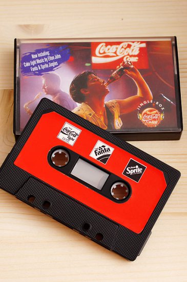 Galeria Kaset Magnetofonowych - tape-coca-box.jpg