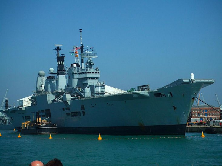 okręty wojenne - HMS-Ark-Royal.JPG