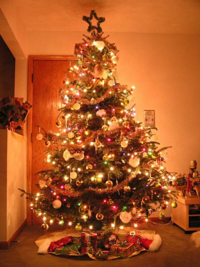 Choinka pomysly - christmas-tree-lights1.jpg