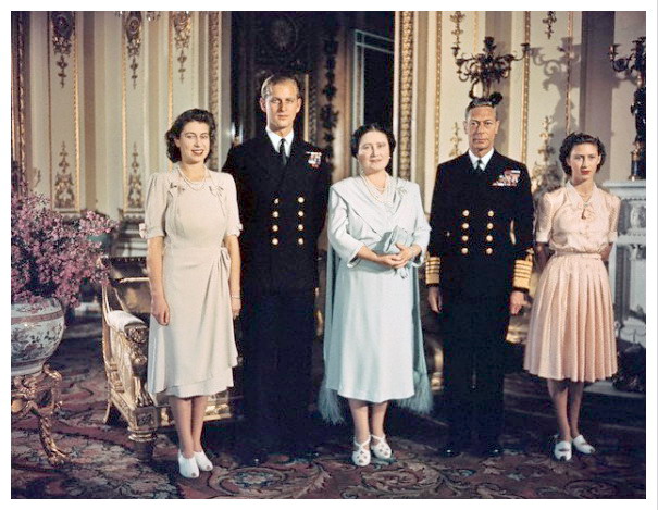 Wielka Brytania-Królowa Elżbieta 2 i Filip - Zaręczyny w kolorze.jpg