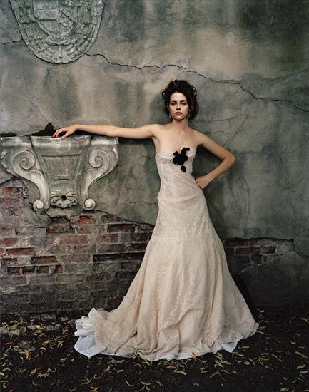 Kristen Stewart - Bella-Swan-twilight-series-6376908-844-1072.jpg