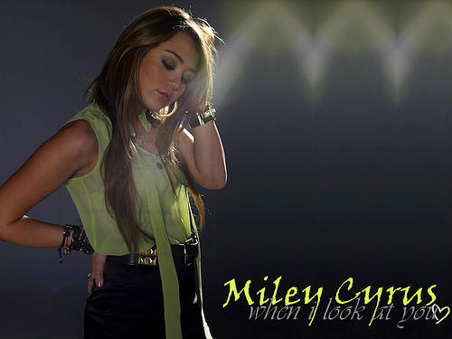 Miley Cyrus - 3b53f8b9ec.jpeg