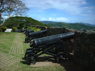 Jamajka - Fort_George_Cannons.jpg