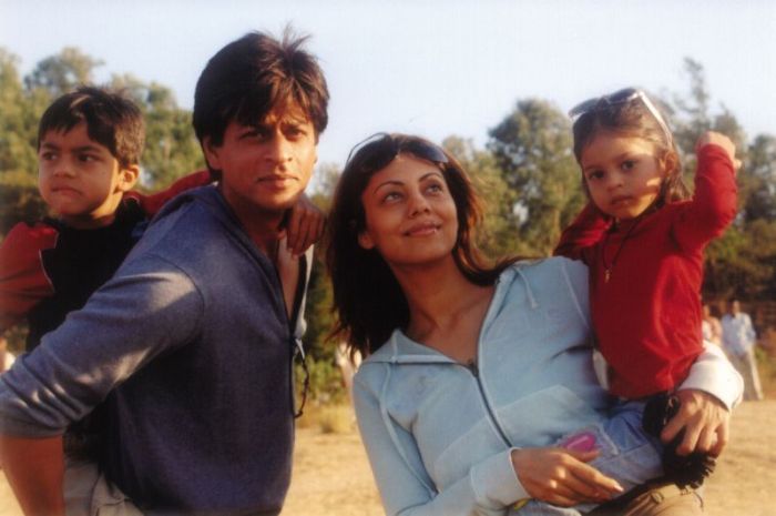 SRK NOWE - Krol-Bollywoodu-Shah-Rukh-Khan_Anupama-Chopra,images_zdjecia,13,978-83-7469-884-9_5.jpg